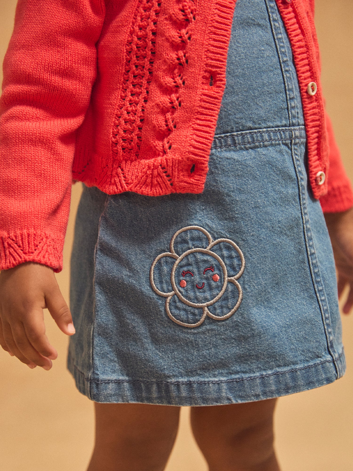 Completo Body a Stampa Floreale e Pinafore in Denim Bambina