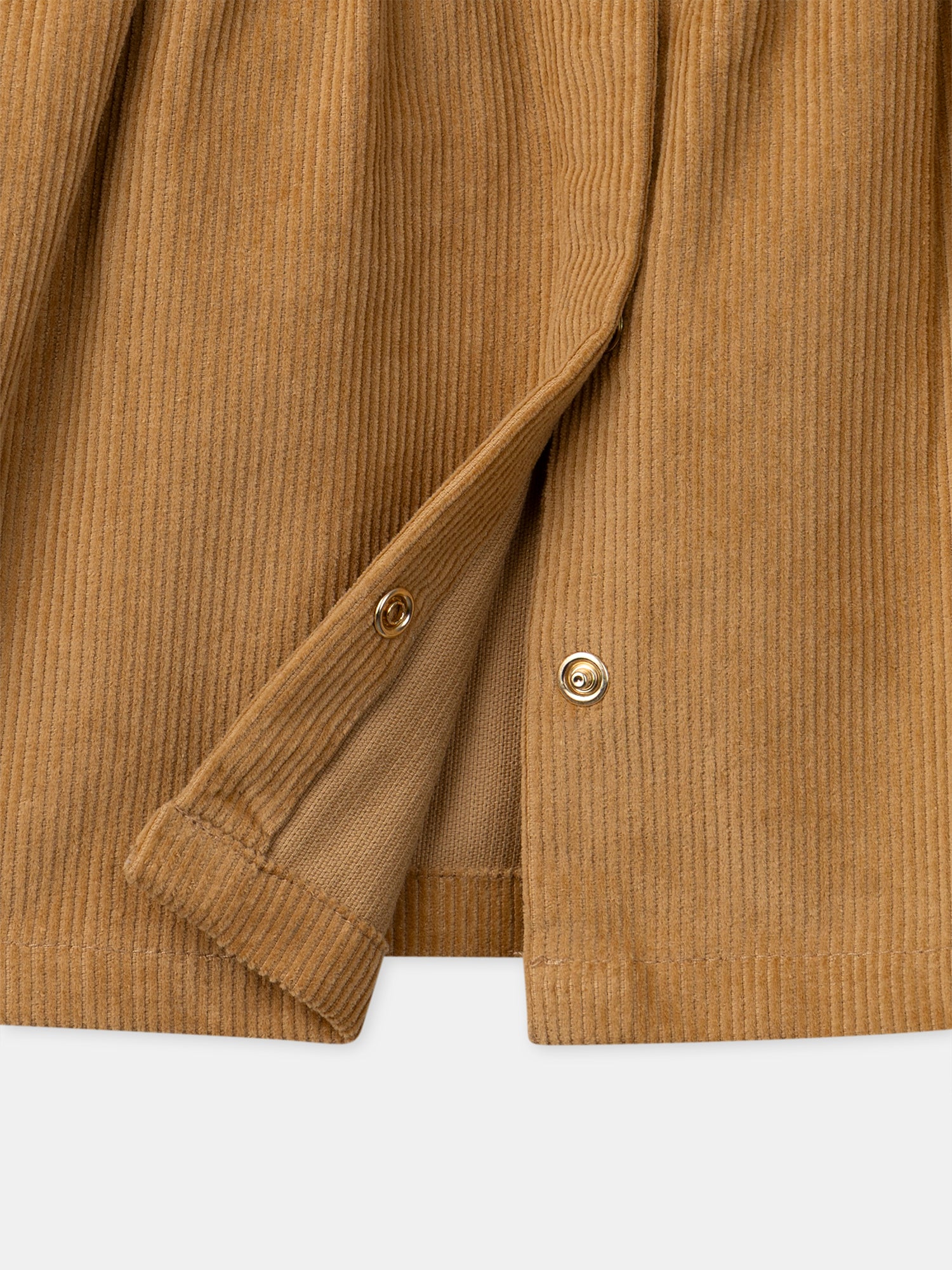 Grembiule marrone in velour con ricami floreali per bambina