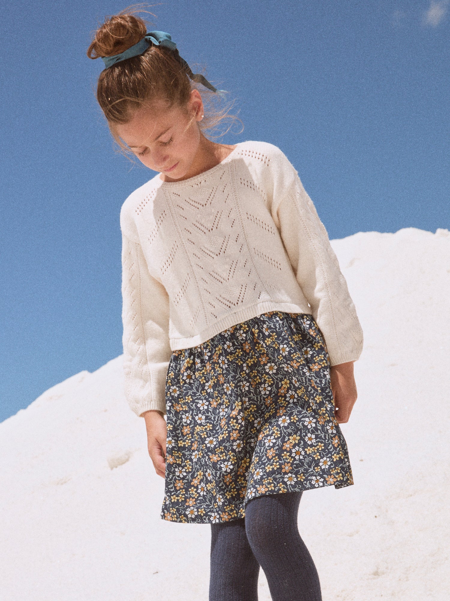 Vestito bicolore ecru con gonna stampata a fiori per ragazze