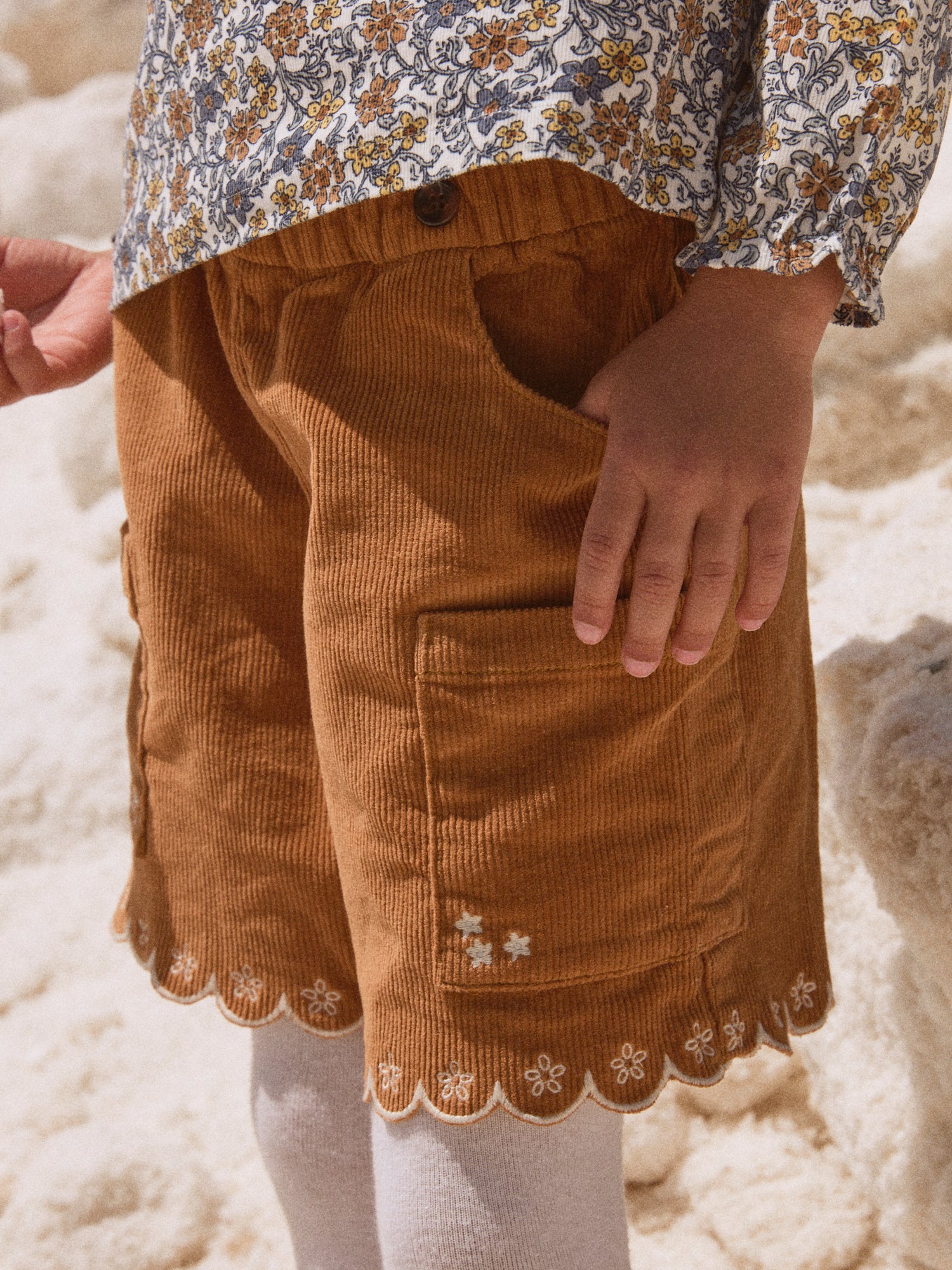 Bermuda Marrone in Velluto per Ragazze