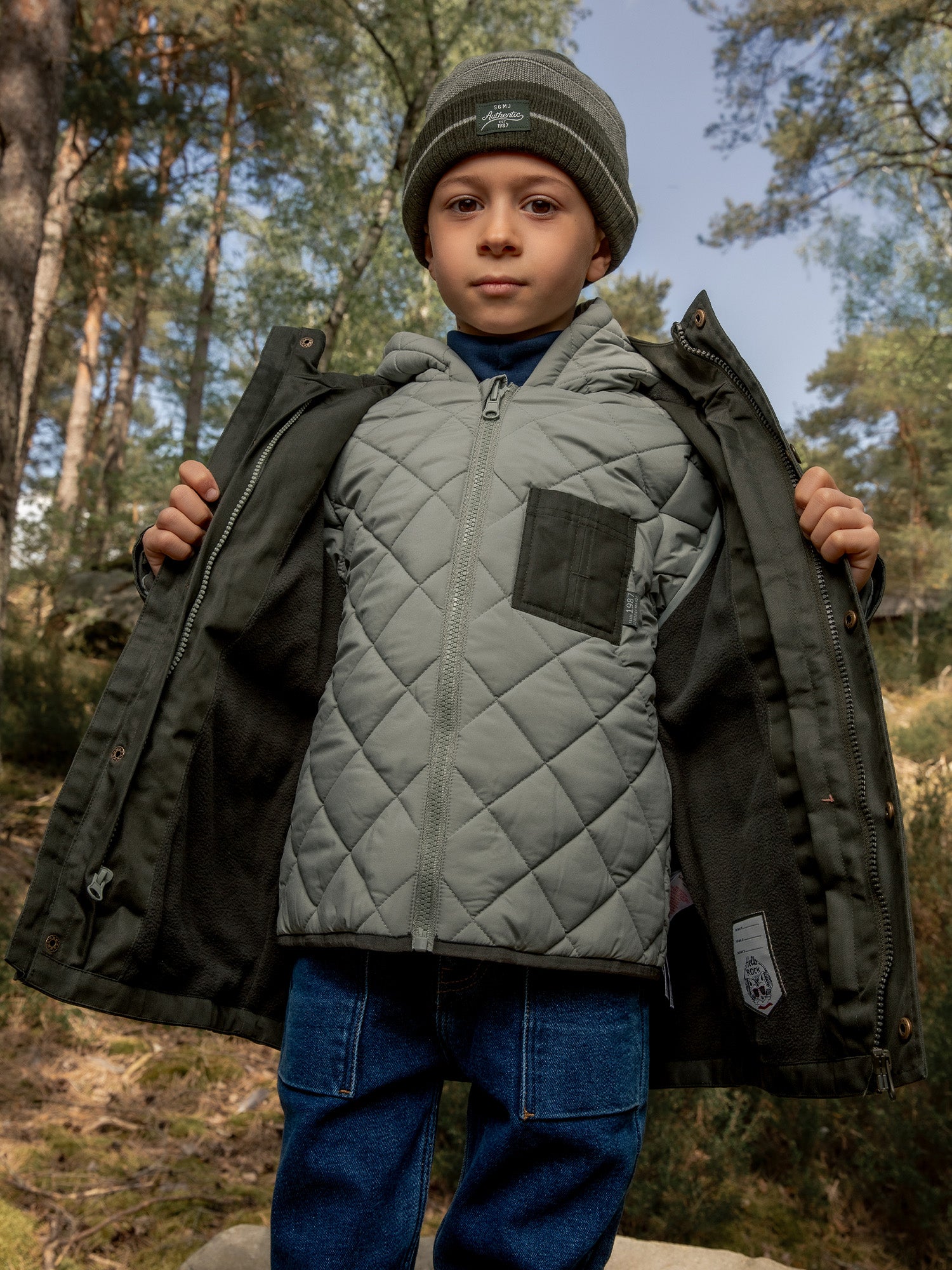 tmp/68893507776/files/05ccd8be-2970-4615-ad53-79c669649540/26H3PGK2PAR_G608_3bfcd12d0-4ed4-4500-833c-410276e80f48.jpg