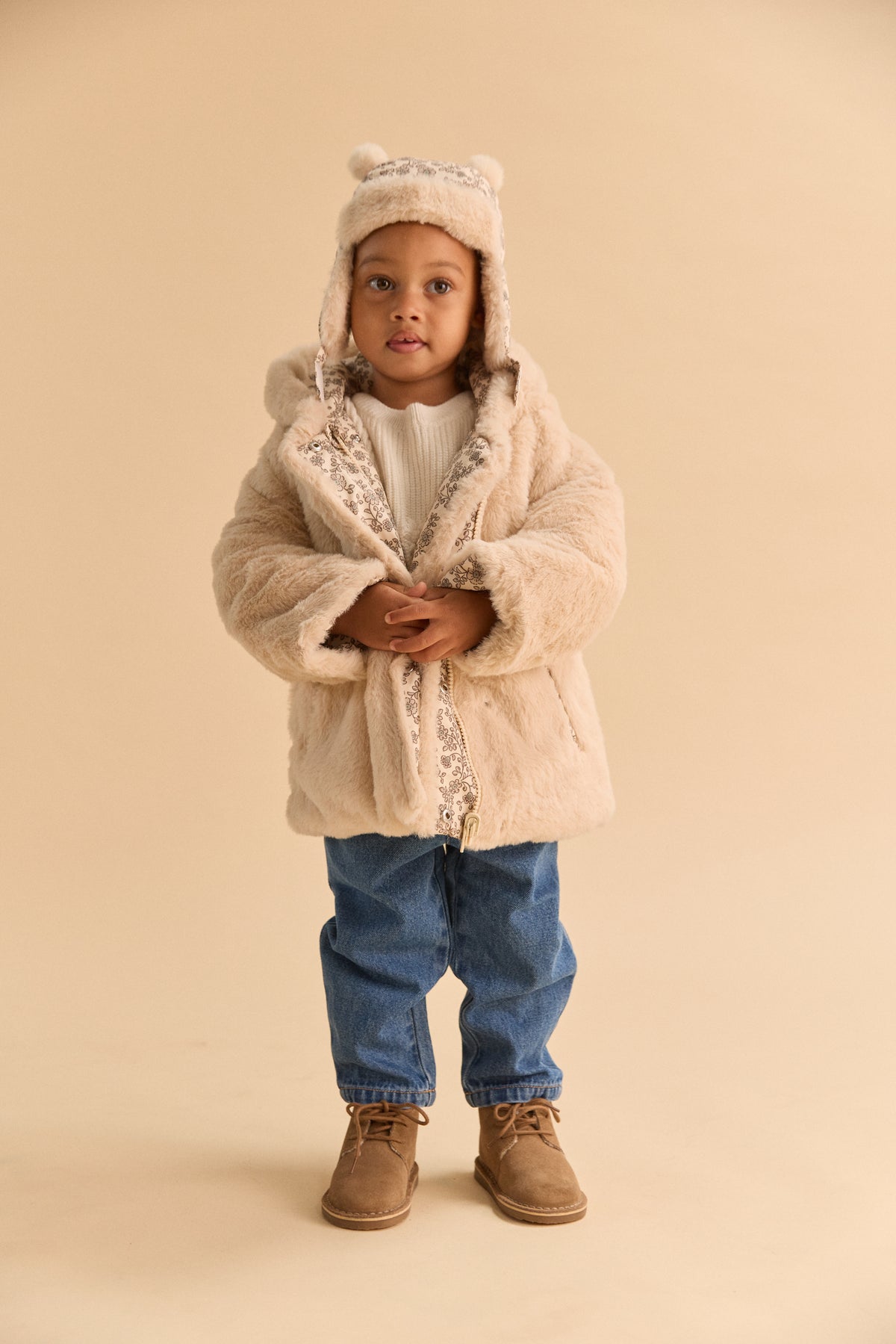 Cappello-con-pompom-a-stampa-floreale-Bambina