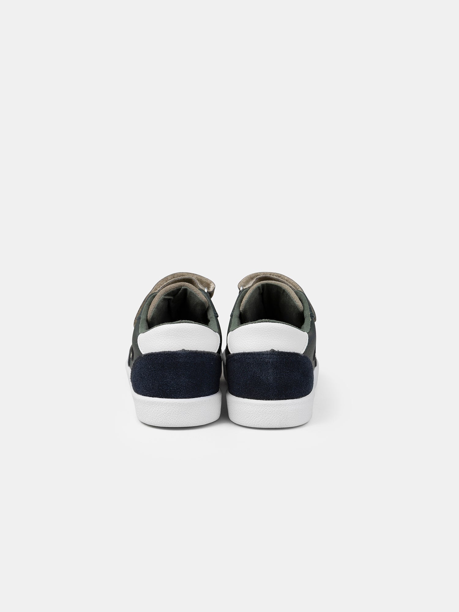 Sneakers tricolori con velcro per ragazzi