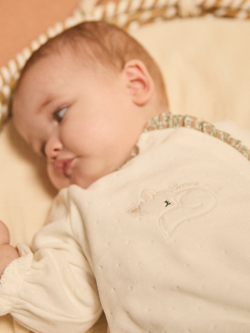 Sacco nanna in velour bianco e floreale per neonata