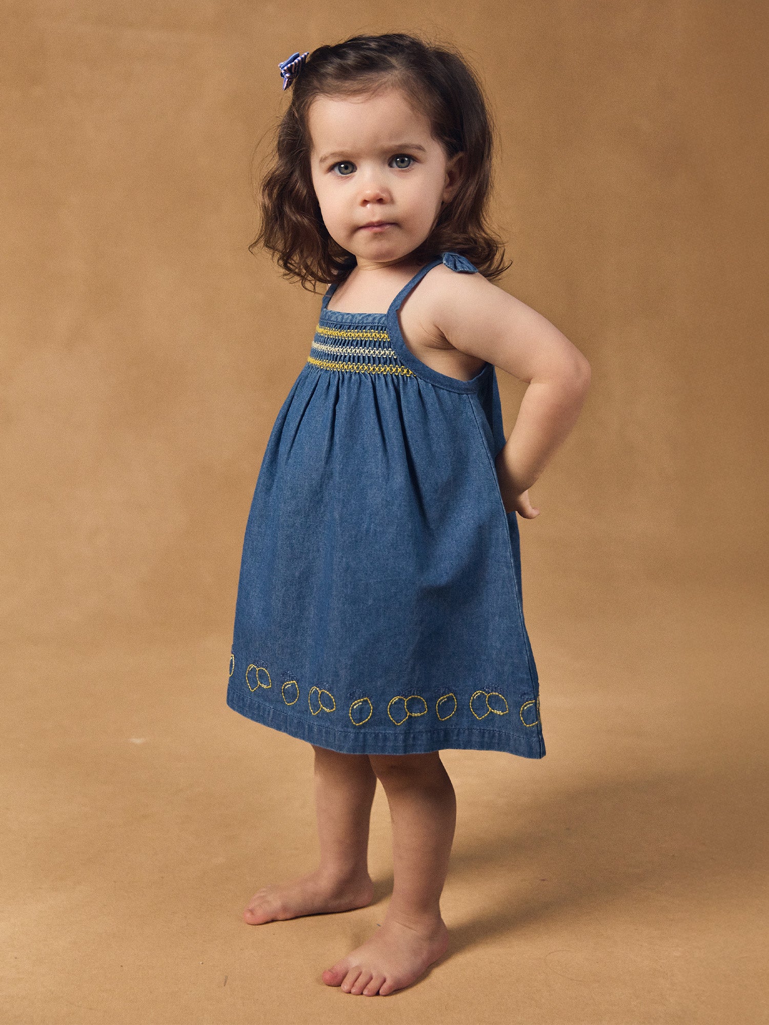 Robe denim à broderies citrons Bébé Fille