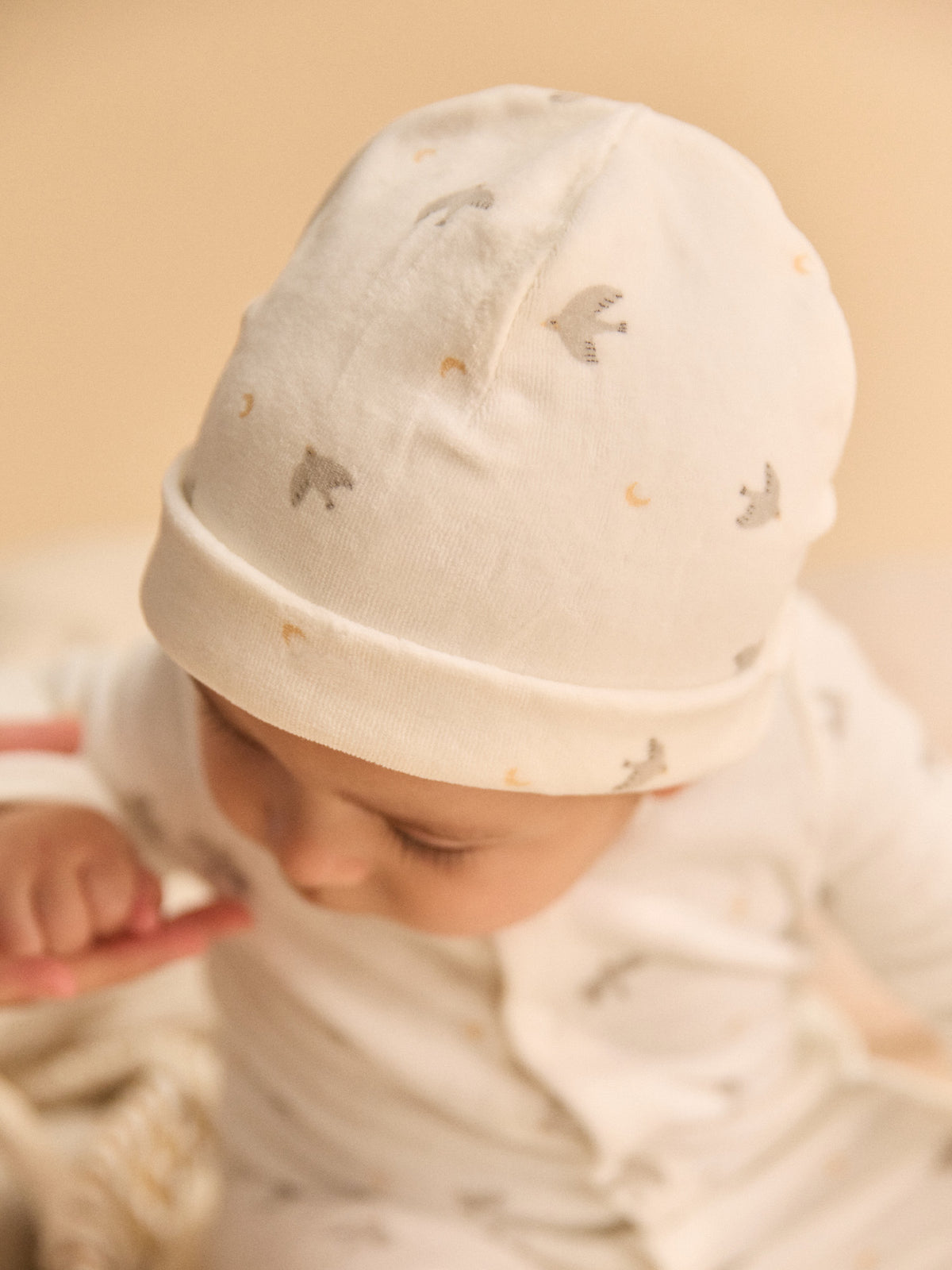 Tutina + cappello ecru stampato con uccelli e lune Nascita Mista