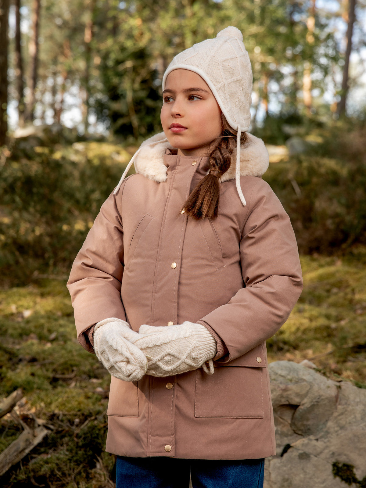 tmp/68893507776/files/57cca122-1b7d-425f-a402-2452578ef0b2/26H4PFL2GAN_005_3a47a799d-6830-455d-bcf7-3b64a6240186.jpg