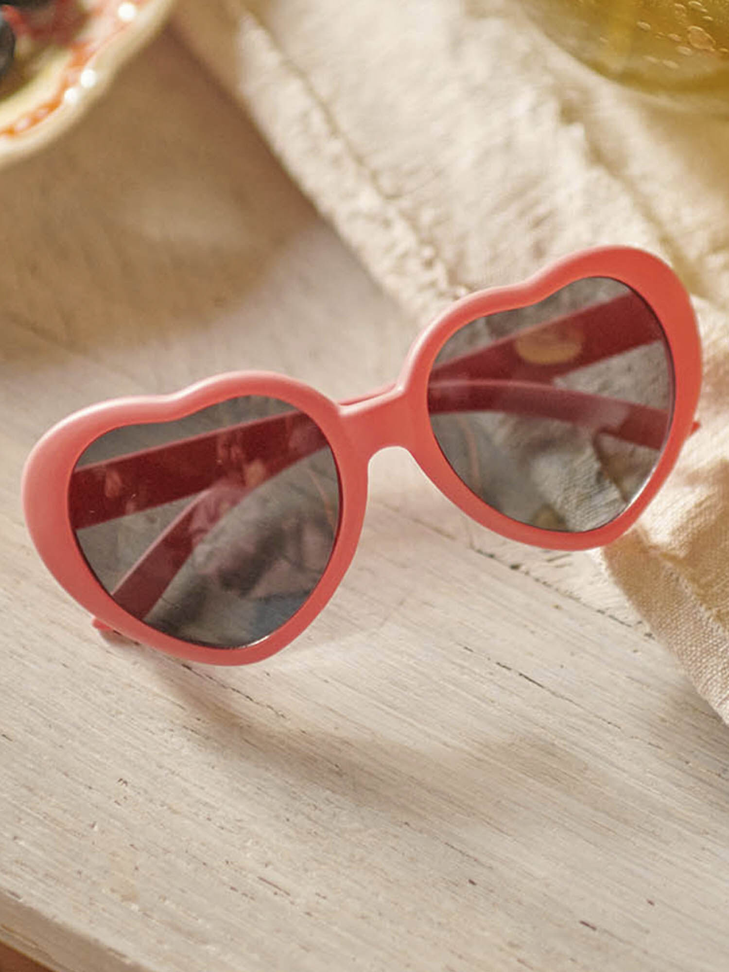 Occhiali da sole forma cuore hot sale