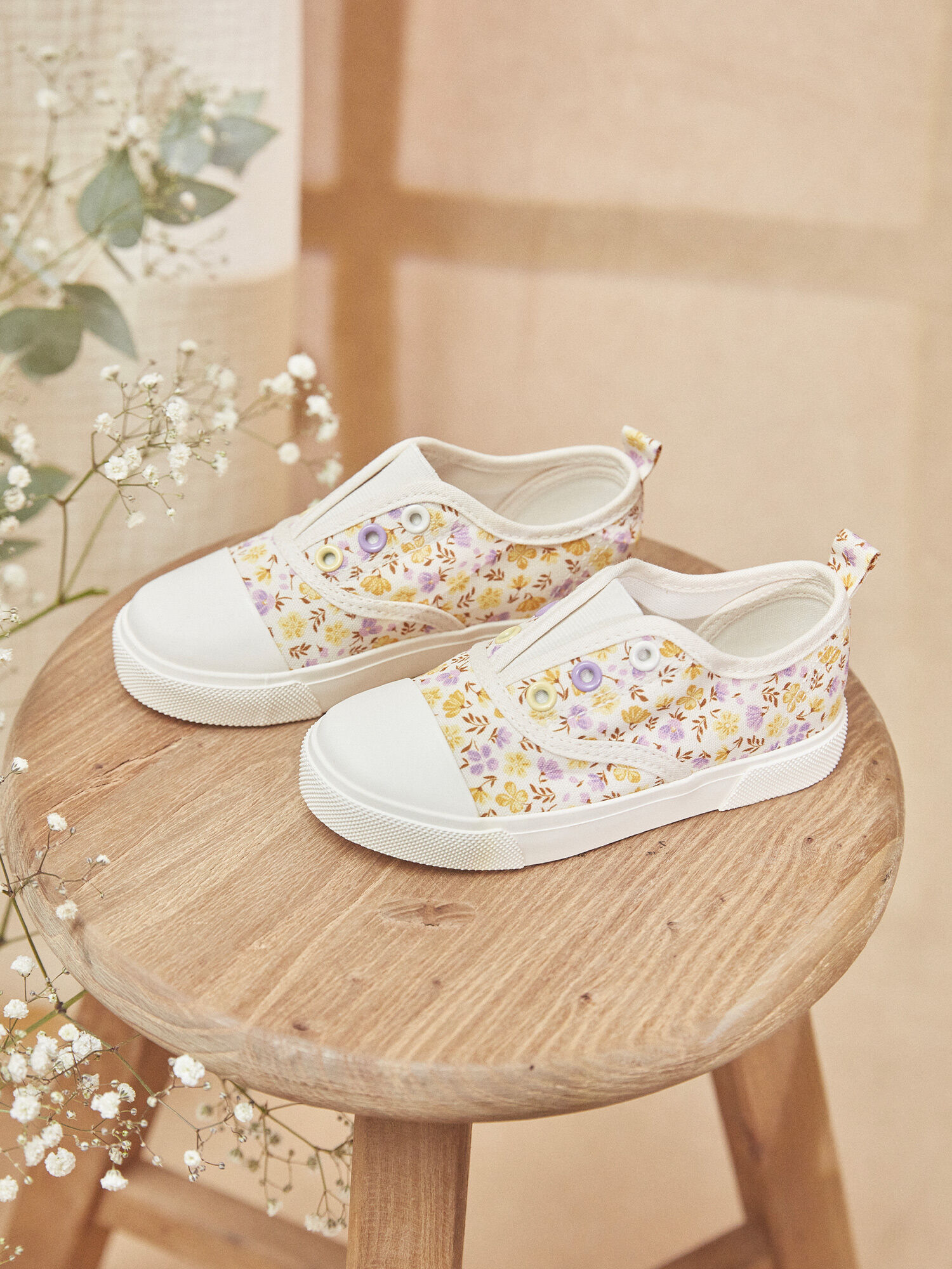 Slip on con fiori top