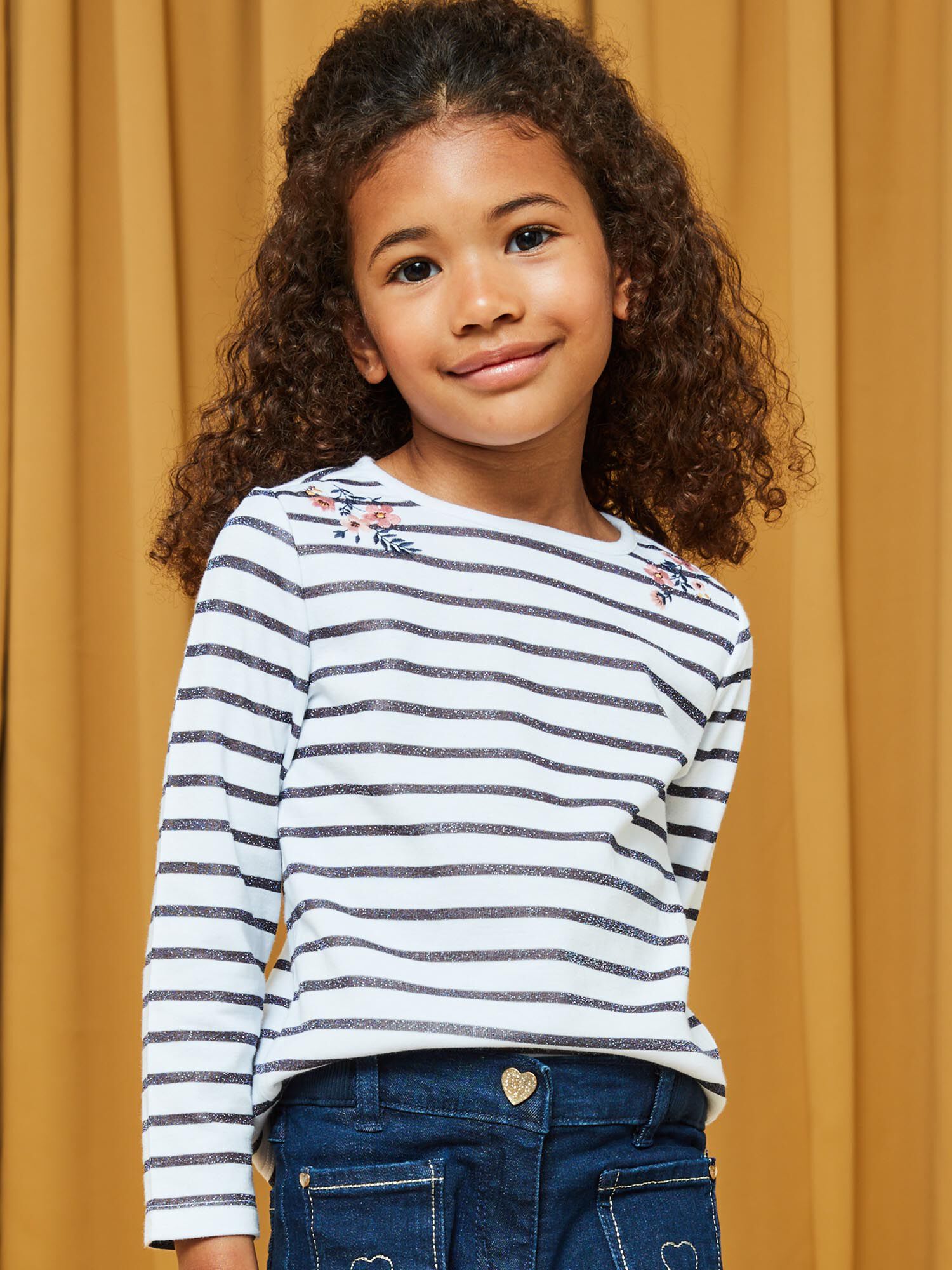T shirt a righe bianche e blu new arrivals