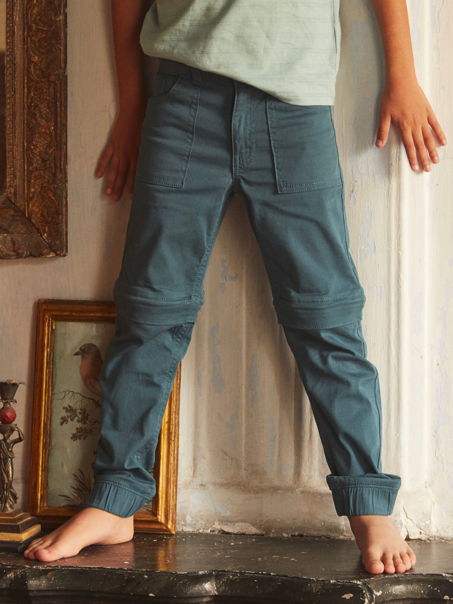 Pantalone con cheap cerniera dietro